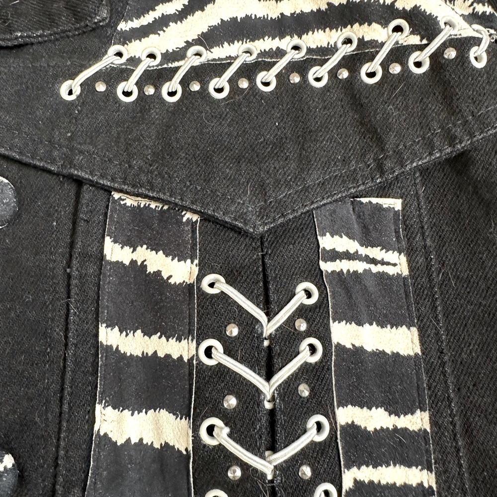 Lillie Rubin Black Jean Jacket and Pants Set with White Zebra Accents - Picture 5 of 13